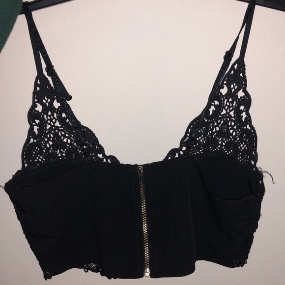 Lace crop top - Picture 2 of 2